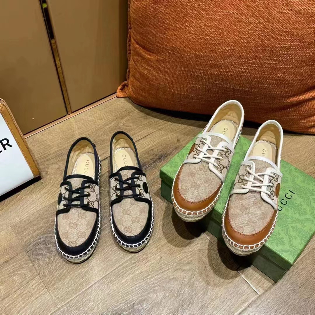Gucci Unisex Lace-Up GG Shoes Camel Ebony Canvas Low 3 Cm Heel