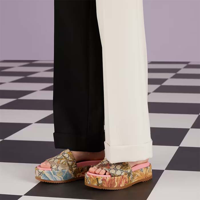 Gucci Unisex Online Exclusive Flora Sandal Multicolor GG Supreme Flora Print Canvas