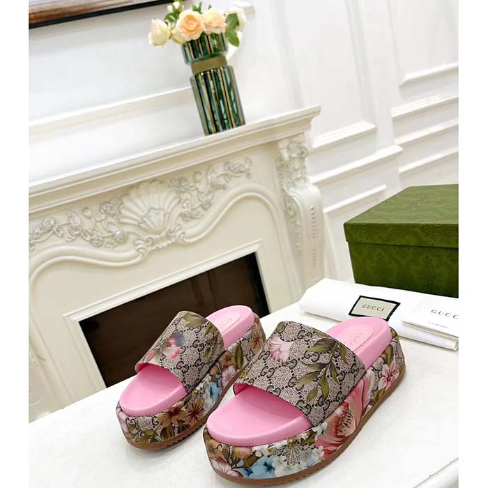 Gucci Unisex Online Exclusive Flora Sandal Multicolor GG Supreme Flora Print Canvas
