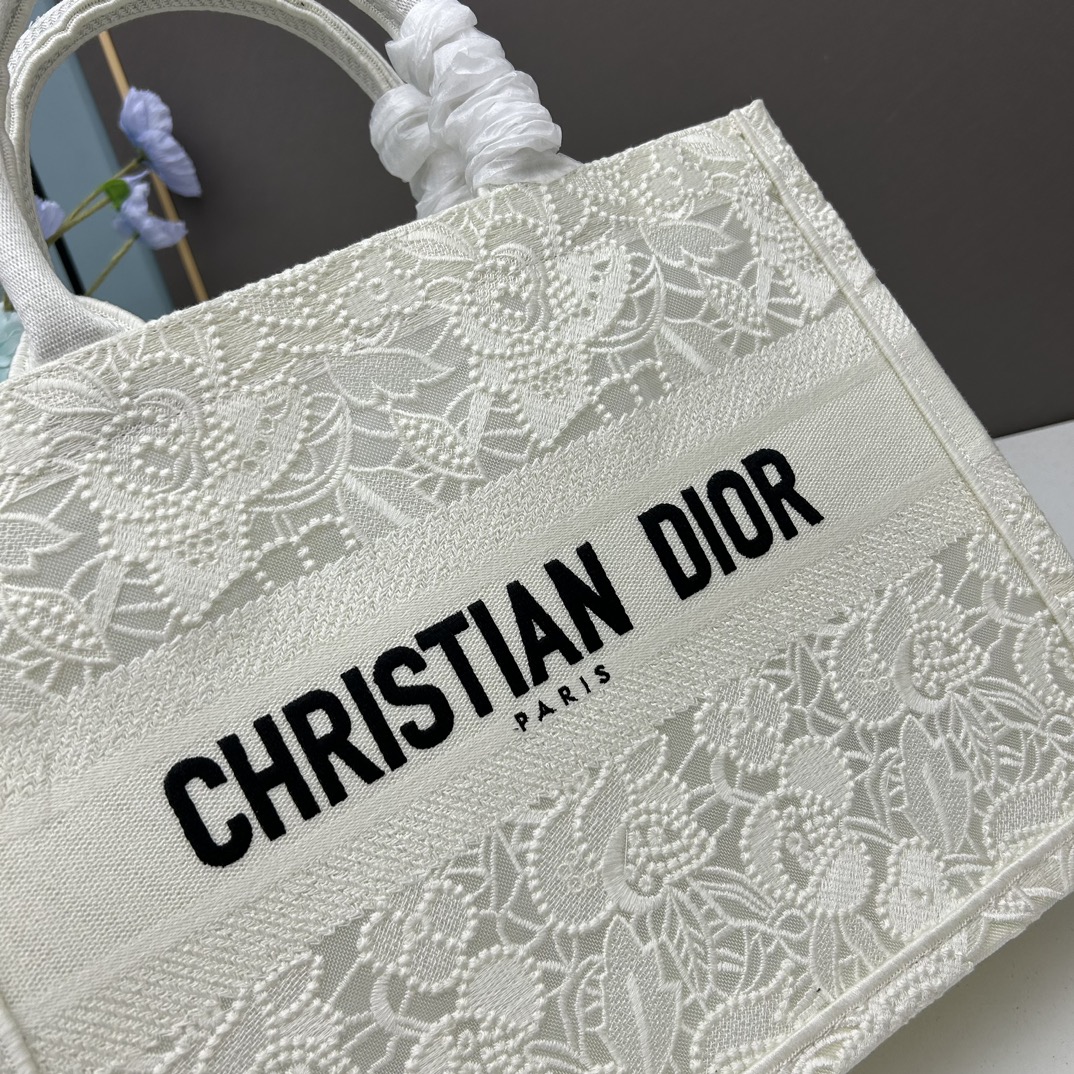 Dior Women CD Medium Dior Book Tote White Multicolor D-Lace Embroidery Macramé
