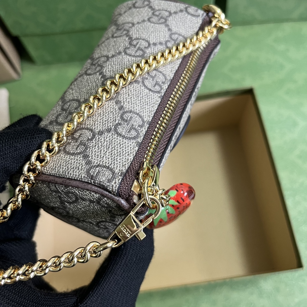 Gucci GG Unisex Coin Purse Double G Strawberry Beige Ebony GG Supreme Canvas
