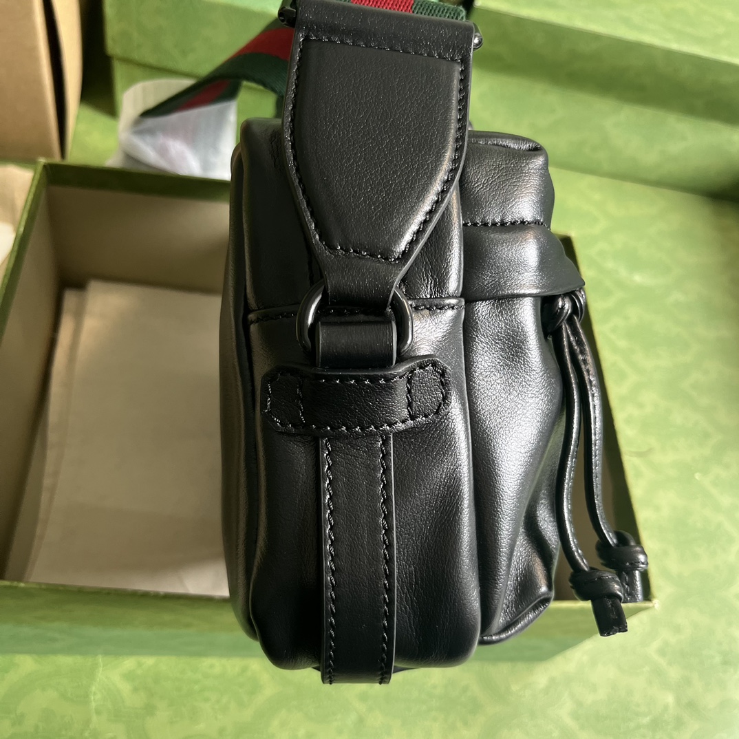 Gucci GG Unisex Shoulder Bag Tonal Double G Black Leather