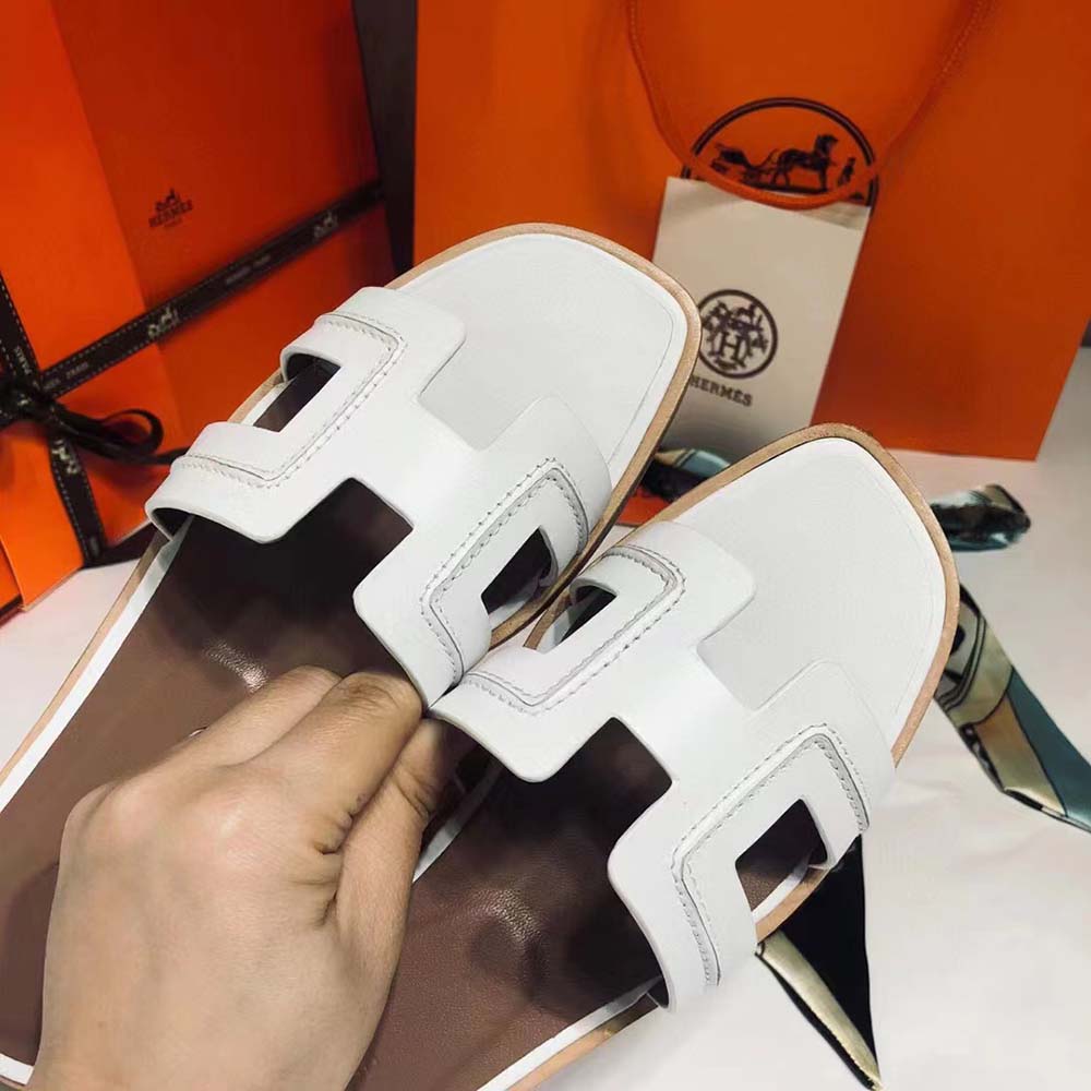 Hermes Women Oran Sandal in Box Calfskin with Iconic “H” Cut-Out-White