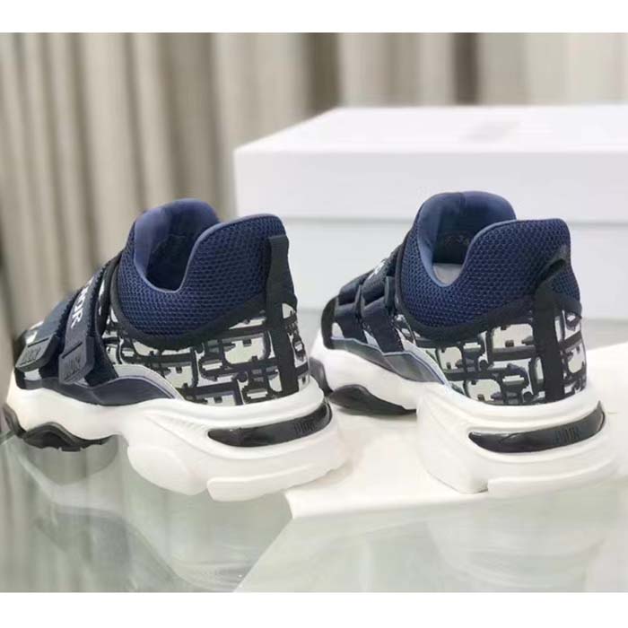 Dior Unisex CD D-Wander Sneaker Deep Blue Dior Oblique Technical Fabric