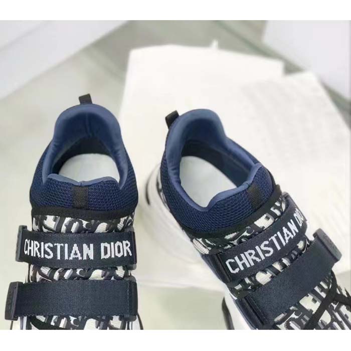 Dior Unisex CD D-Wander Sneaker Deep Blue Dior Oblique Technical Fabric