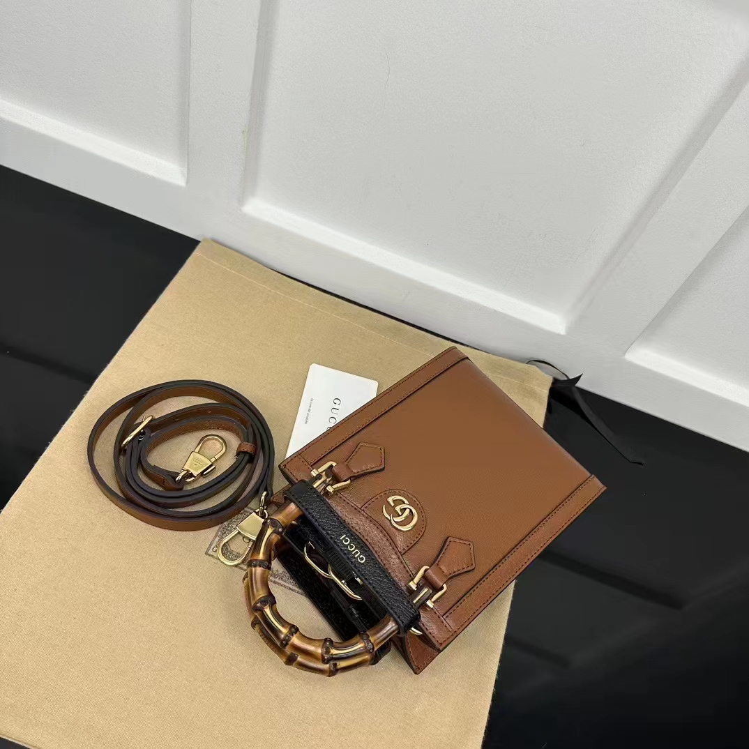 Gucci GG Women Gucci Diana Mini Tote Bag Double G Cuir Leather