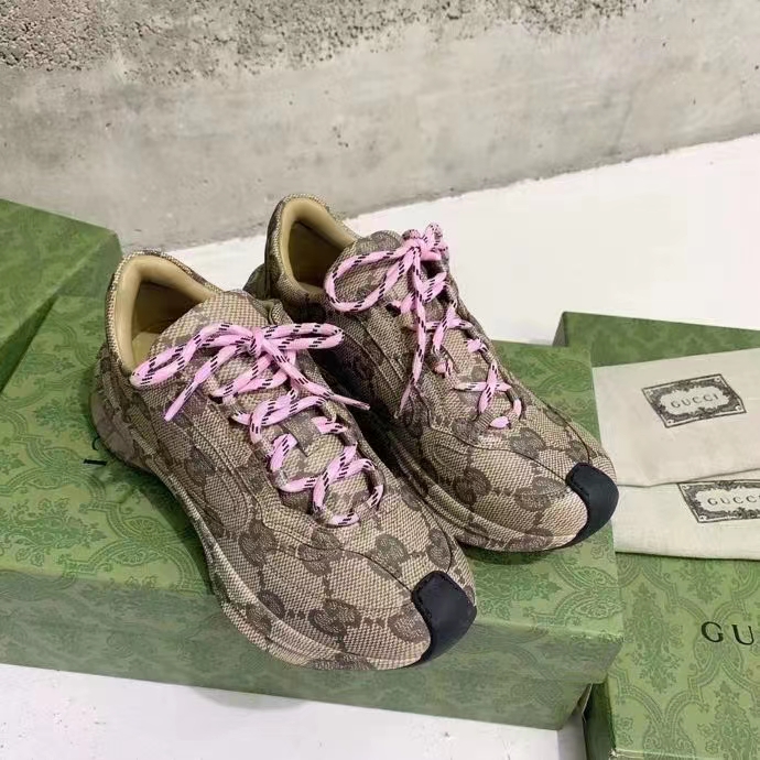 Gucci Unisex GG Run Sneaker Beige Ebony Leather GG Water Transfer Print