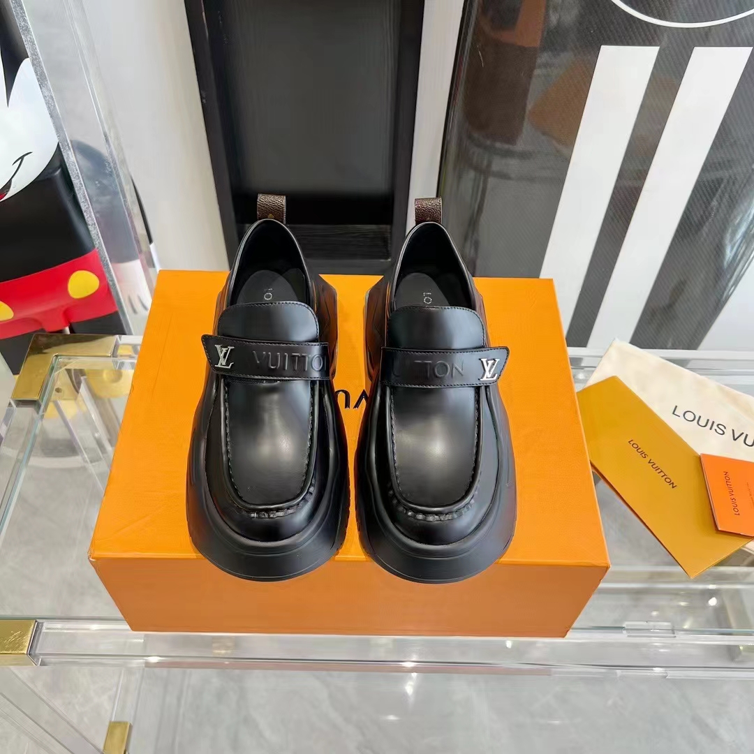 Louis Vuitton Unisex LV Archlight 2.0 Platform Loafer Black Glazed Calf Leather