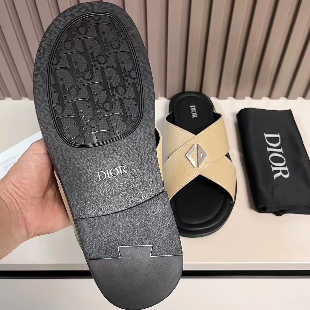 Dior Unisex CD Dior Alias Sandal Beige Grained Calfskin Black Calfskin Insole