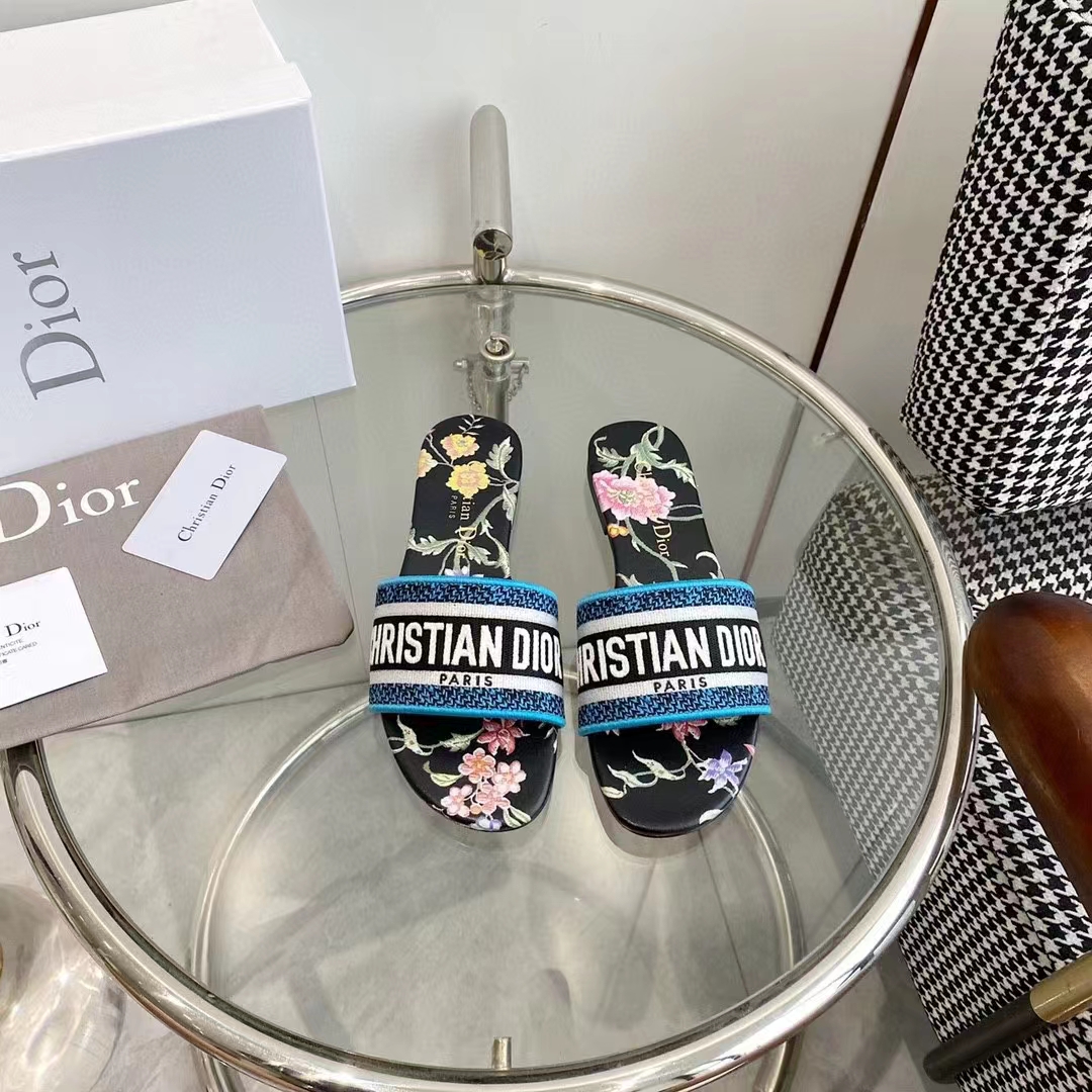 Dior Women CD Dway Slide Black Multicolor Embroidered Cotton Dior Petites Fleurs