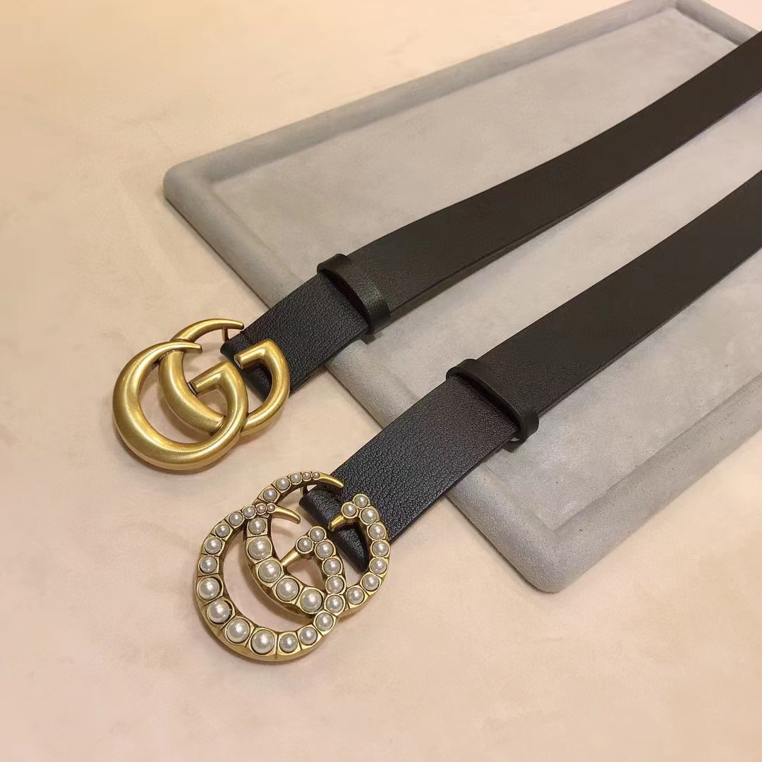 Gucci Unisex Marmont Reversible Thin Belt Black Leather Double G Buckle