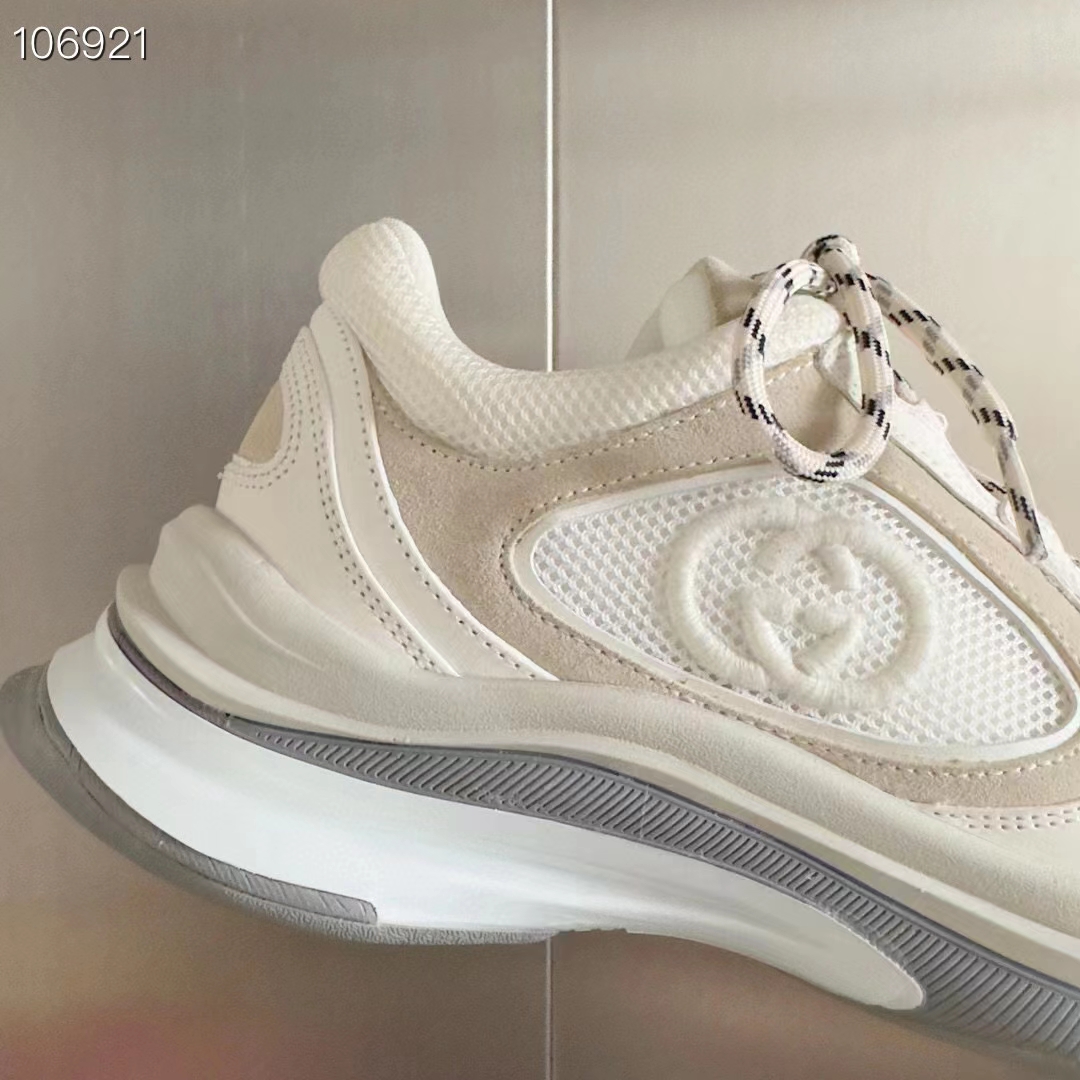 Gucci Unisex Run Sneaker White Suede Interlocking G Bi-Color Rubbe Low Heel