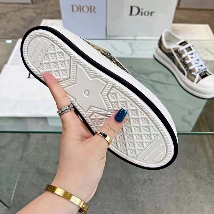 Dior CD Unisex Walk’n’Dior Sneaker Beige Black Embroidered Cotton Toile De Jouy Voyage