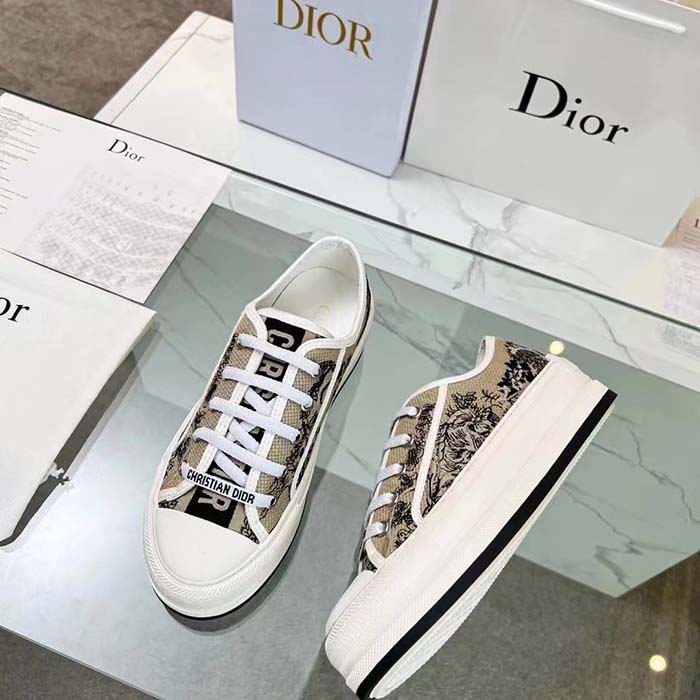 Dior CD Unisex Walk’n’Dior Sneaker Beige Black Embroidered Cotton Toile De Jouy Voyage