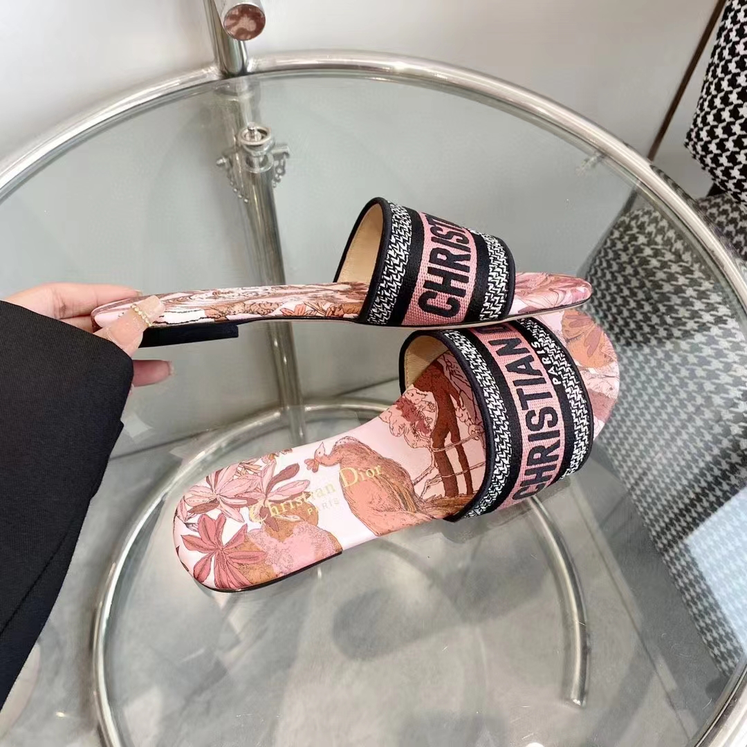 Dior Unisex CD Dway Slide Embroidered Cotton Indy Pink Multicolor Toile De Jouy Voyage