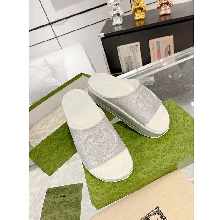 Gucci Unisex GG Interlocking G Slide Sandal Metallic Silver Rubber Low 4.3 CM Heel