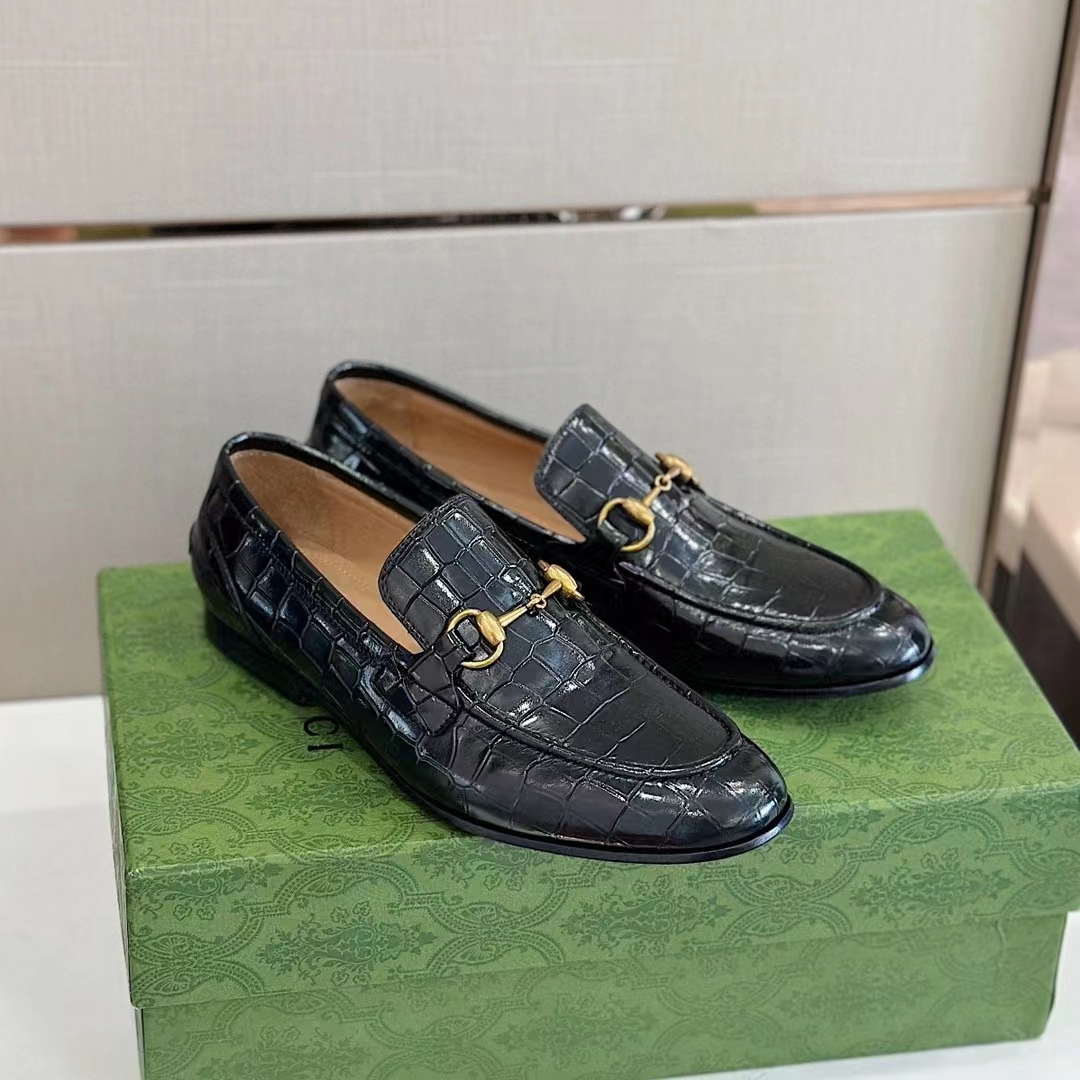 Gucci Unisex GG Jordaan Crocodile Loafer Blake Construction Black Horsebit Leather Flat 1 CM Heel