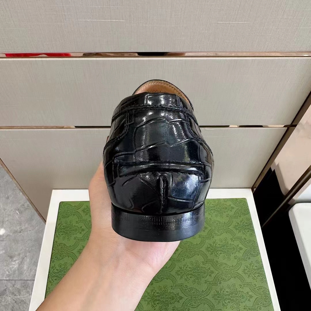 Gucci Unisex GG Jordaan Crocodile Loafer Blake Construction Black Horsebit Leather Flat 1 CM Heel