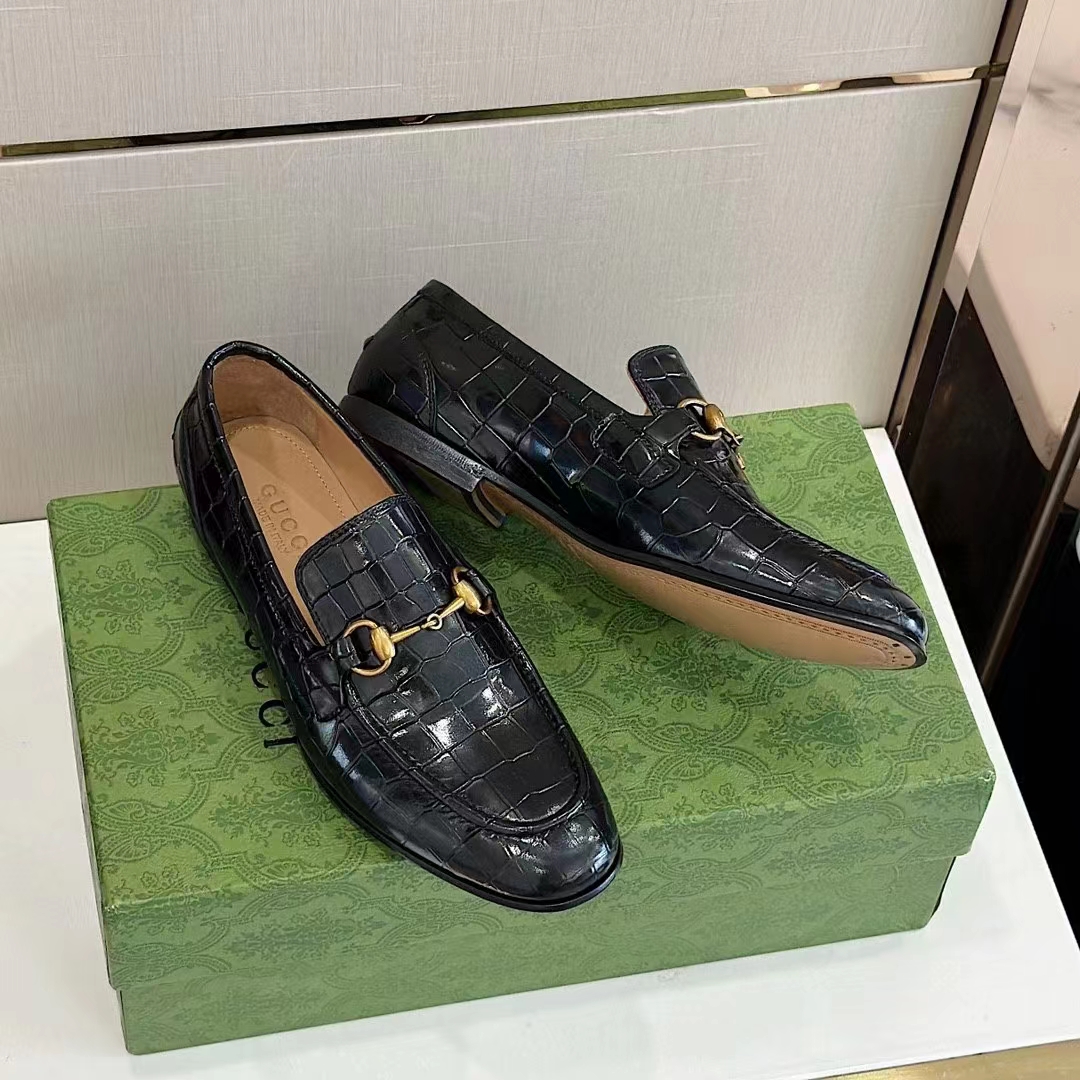 Gucci Unisex GG Jordaan Crocodile Loafer Blake Construction Black Horsebit Leather Flat 1 CM Heel