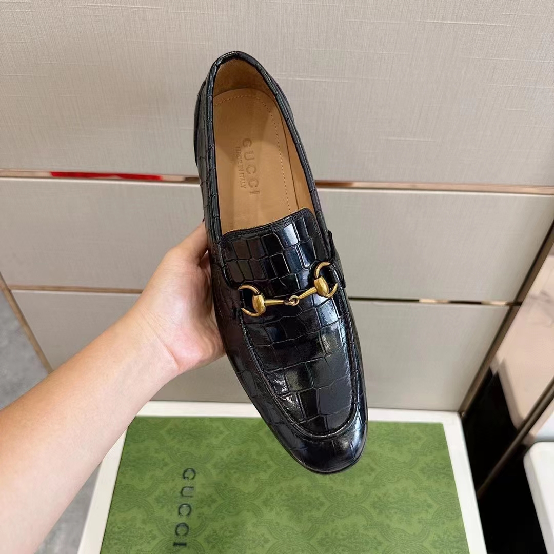 Gucci Unisex GG Jordaan Crocodile Loafer Blake Construction Black Horsebit Leather Flat 1 CM Heel