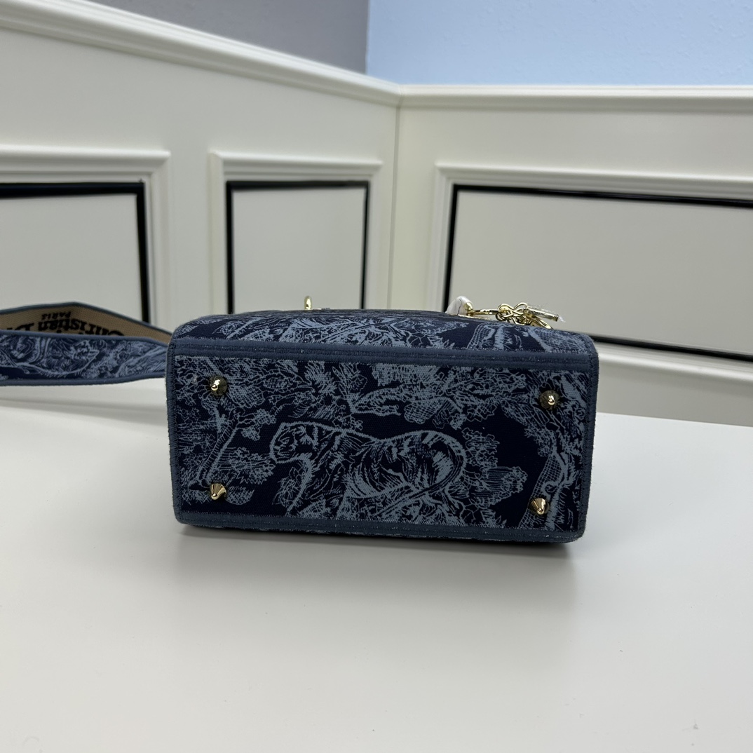 Dior Women CD Medium Lady D-Lite Bag Denim Blue Toile De Jouy Embroidery