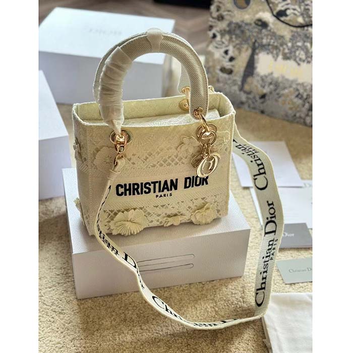 Dior Women CD Medium Lady D-Lite Bag Natural D-Lace Embroidery 3D Macramé Effect