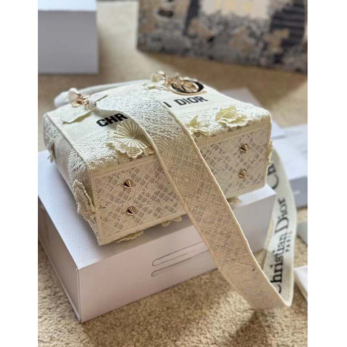Dior Women CD Medium Lady D-Lite Bag Natural D-Lace Embroidery 3D Macramé Effect
