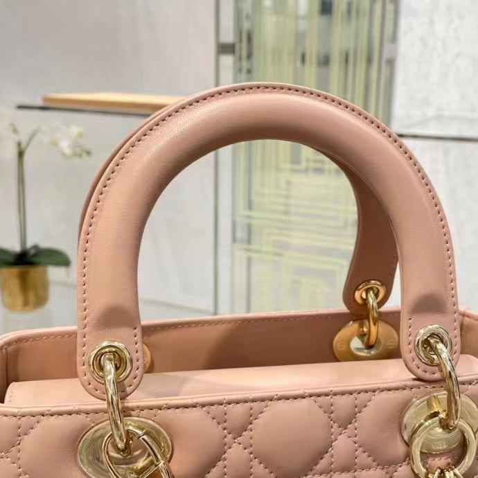 Dior Women CD Medium Lady Dior Bag Sand Pink Cannage Lambskin