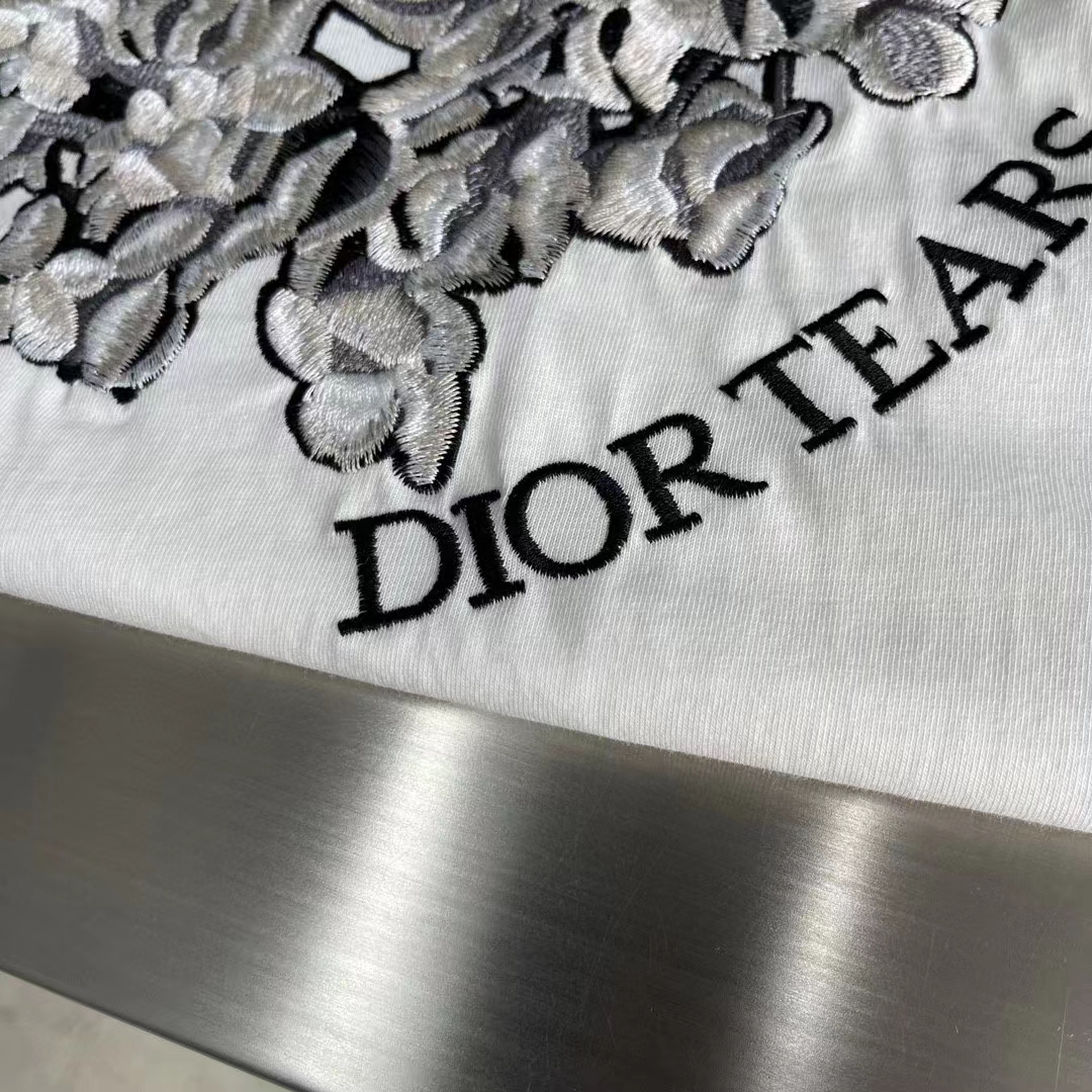 Dior Women CD Relaxed-Fit Dior Tears T-Shirt White Slub Cotton Jersey