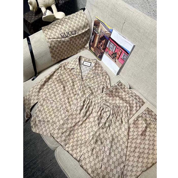 Gucci Men GG Supreme Print Beige Ebony Silk Piped Notch Collar Long Sleeves