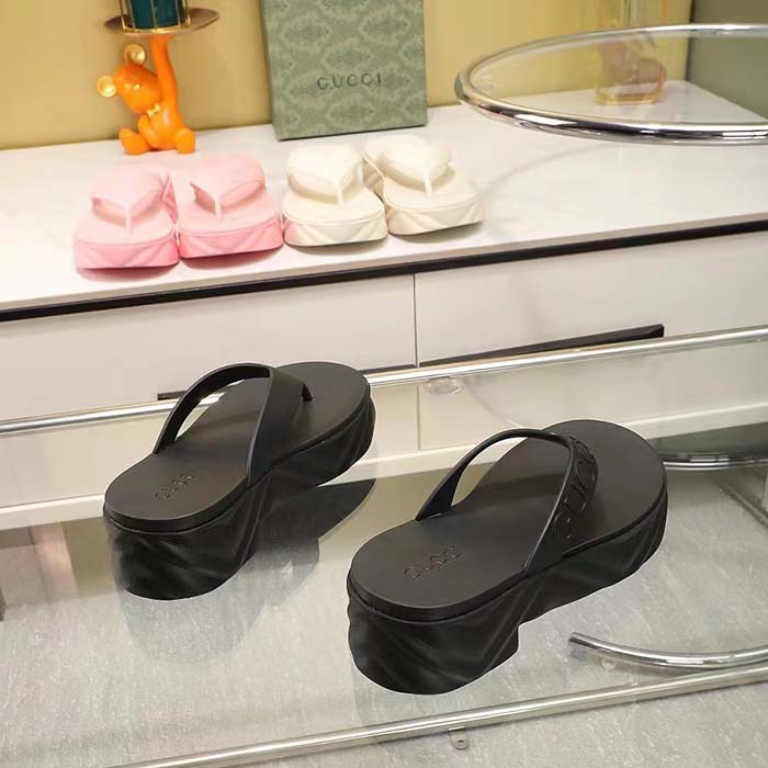 Gucci Women GG Thong Platform Slide Sandal Black Rubber Mid 5 CM Heel