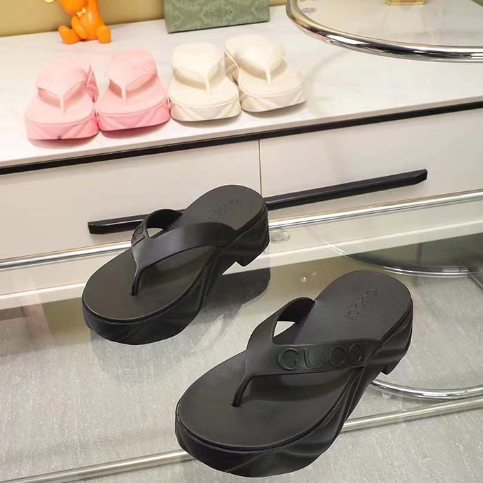 Gucci Women GG Thong Platform Slide Sandal Black Rubber Mid 5 CM Heel