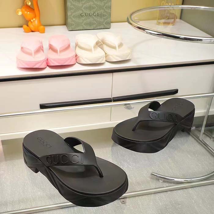 Gucci Women GG Thong Platform Slide Sandal Black Rubber Mid 5 CM Heel