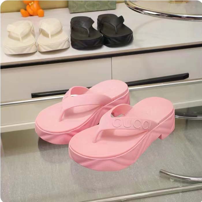 Gucci Women GG Thong Platform Slide Sandal Pink Rubber Mid 5 CM Heel