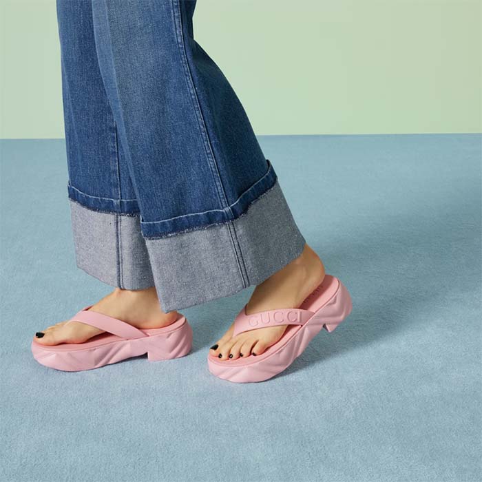 Gucci Women GG Thong Platform Slide Sandal Pink Rubber Mid 5 CM Heel