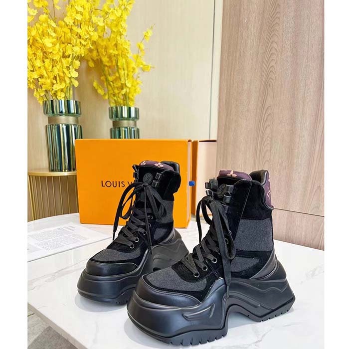 Louis Vuitton LV Unisex LV Archlight 2.0 Platform Ankle Boot Khaki Green Suede Calf Leather