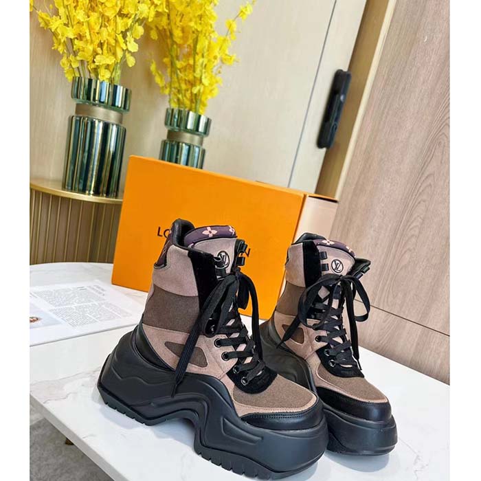 Louis Vuitton LV Unisex LV Archlight 2.0 Platform Ankle Boot Khaki Green Suede Calf Leather