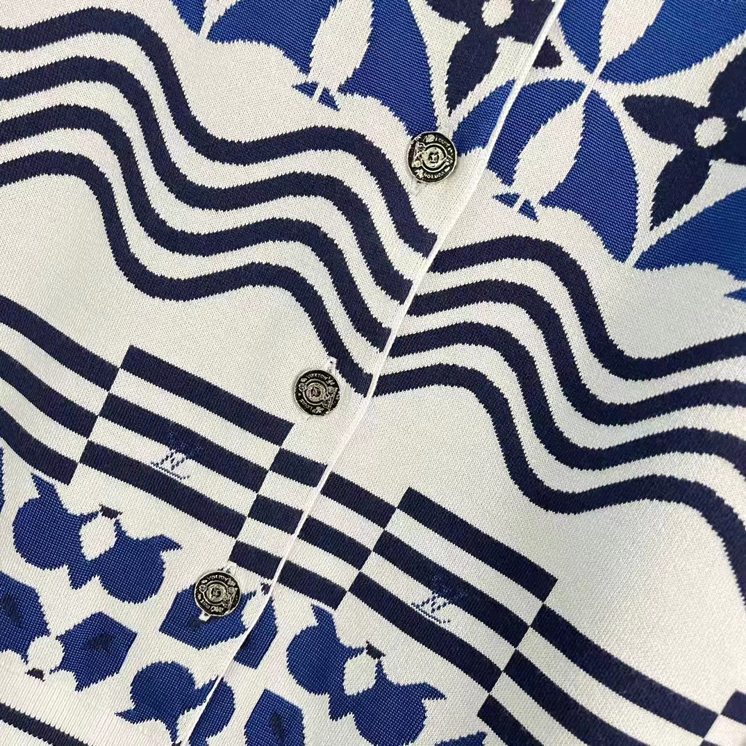 Louis Vuitton LV Women Monogram Flower Tile Jacquard Cropped Pullover Blue White Regular Fit