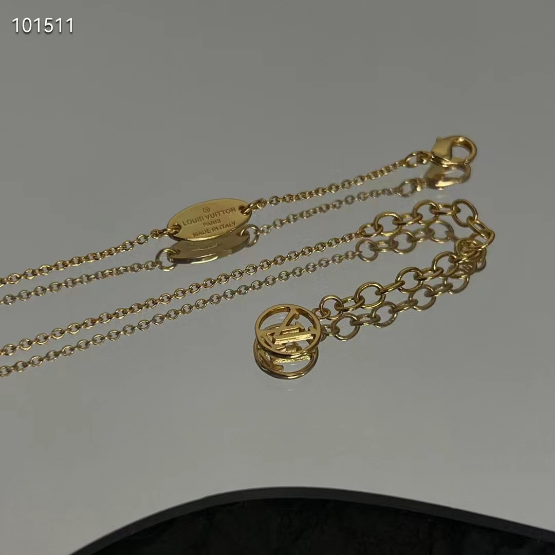 Louis Vuitton Unisex LV Volt One Pendant Yellow Gold 36 Diamonds 0.16 CT