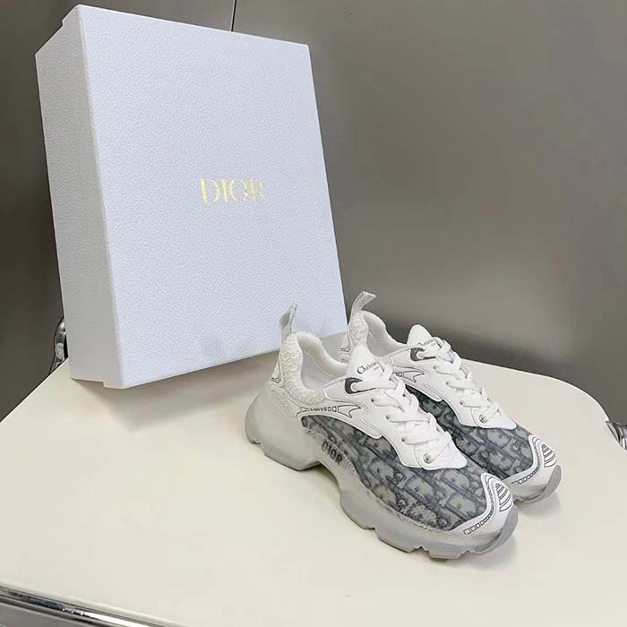 Dior CD Unisex Dior Vibe Sneaker Gray Dior Oblique Technical Fabric Transparent Rubber