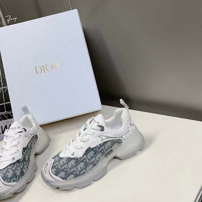 Dior CD Unisex Dior Vibe Sneaker Gray Dior Oblique Technical Fabric Transparent Rubber