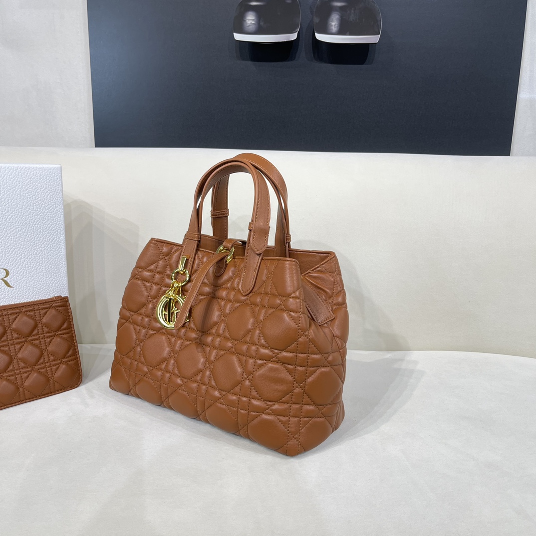 Dior Women CD Large Dior Toujours Bag Medium Tan Macrocannage Calfskin