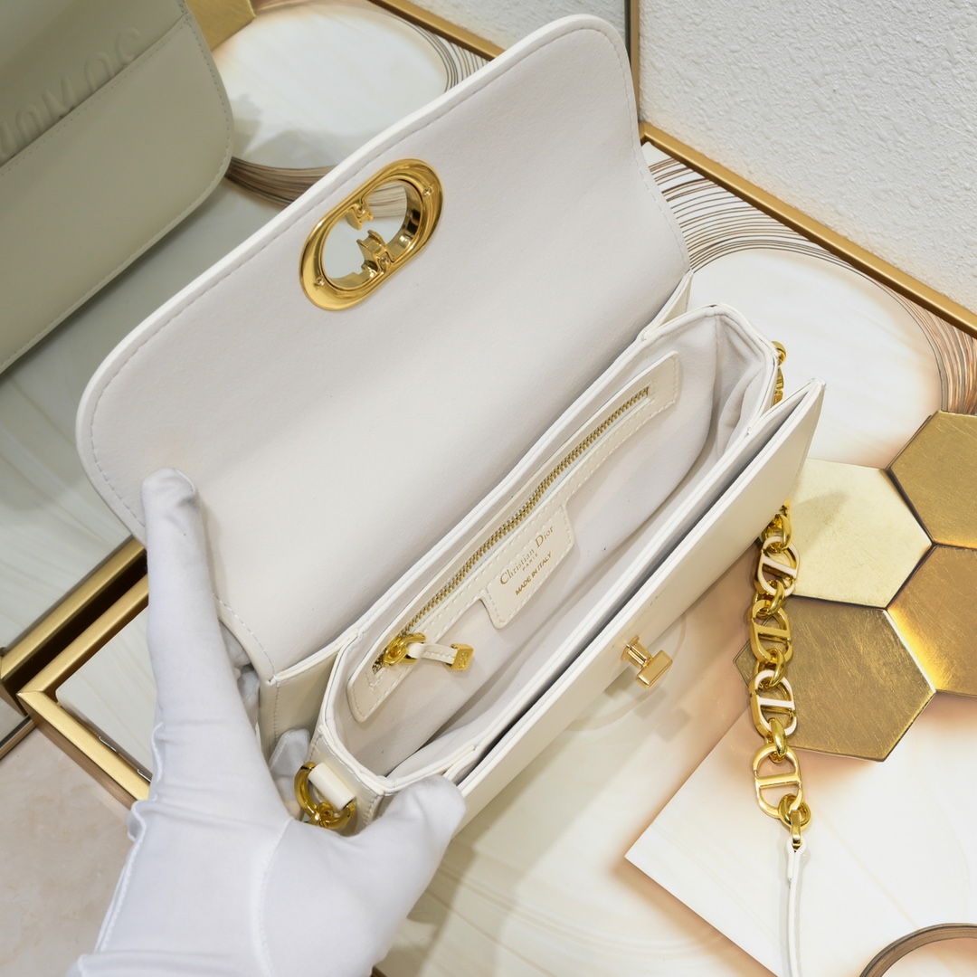 Dior Women CD Small 30 Montaigne Avenue Bag Powder Beige Box Calfskin