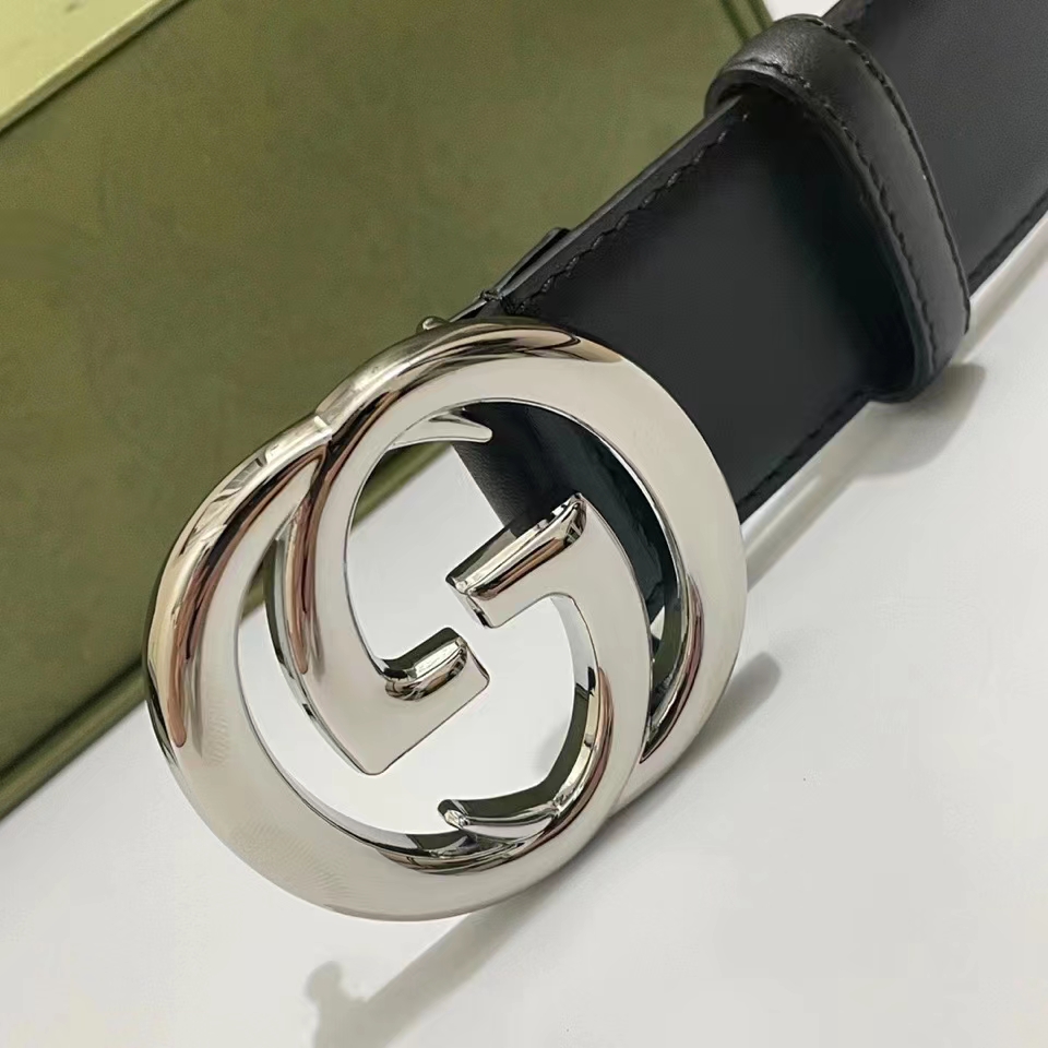 Gucci Unisex Blondie Belt Black Leather Round Interlocking G Buckle Palladium-Toned Hardware 4 CM Width