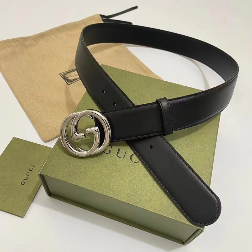 Gucci Unisex Blondie Belt Black Leather Round Interlocking G Buckle Palladium-Toned Hardware 4 CM Width
