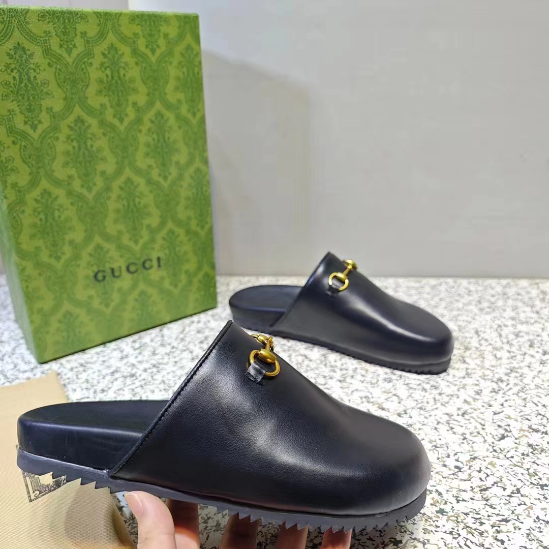 Gucci Unisex GG Horsebit Slipper Black Leather Gold-Toned Hardware Flat 2 CM Heel