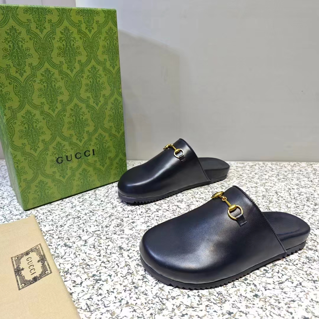 Gucci Unisex GG Horsebit Slipper Black Leather Gold-Toned Hardware Flat 2 CM Heel