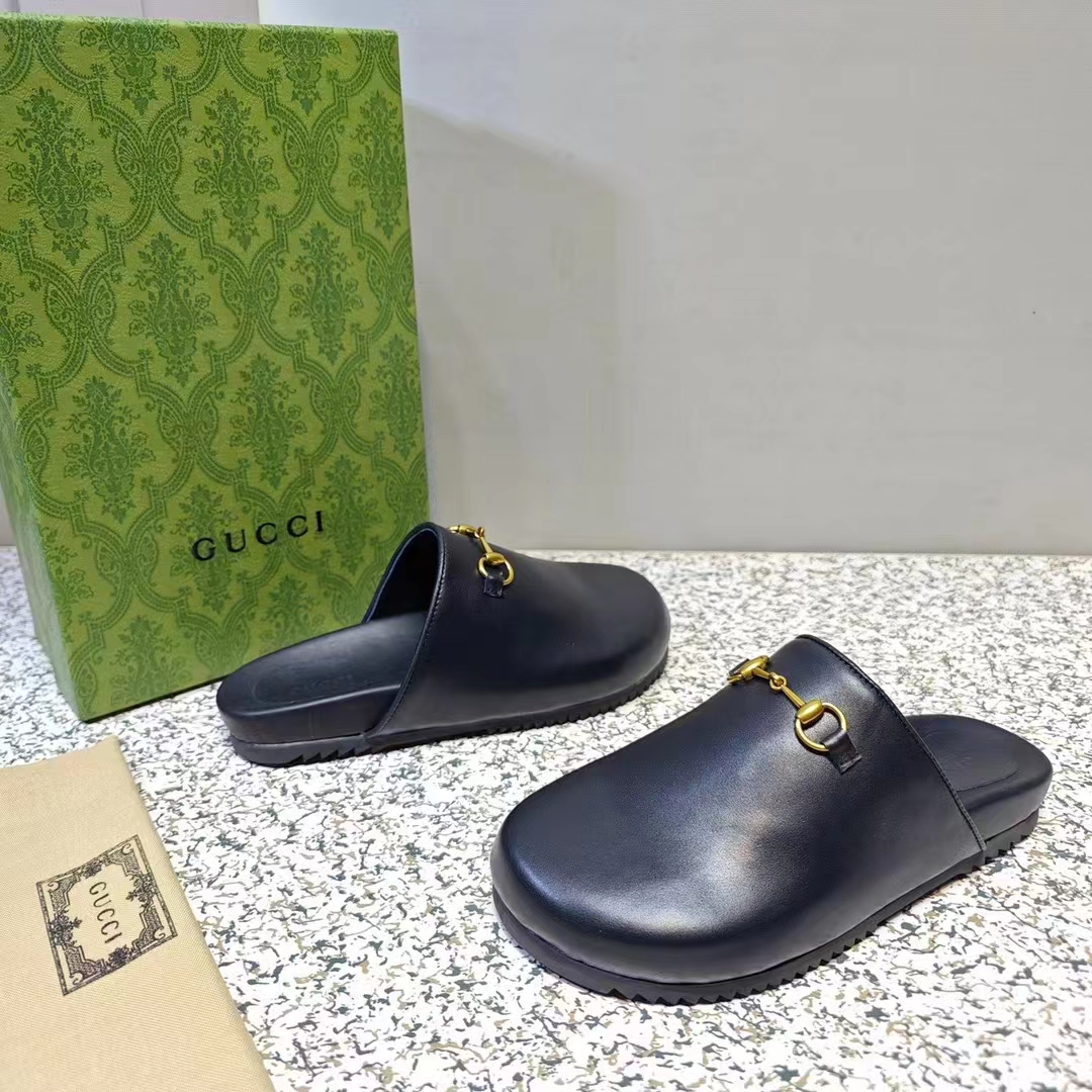 Gucci Unisex GG Horsebit Slipper Black Leather Gold-Toned Hardware Flat 2 CM Heel