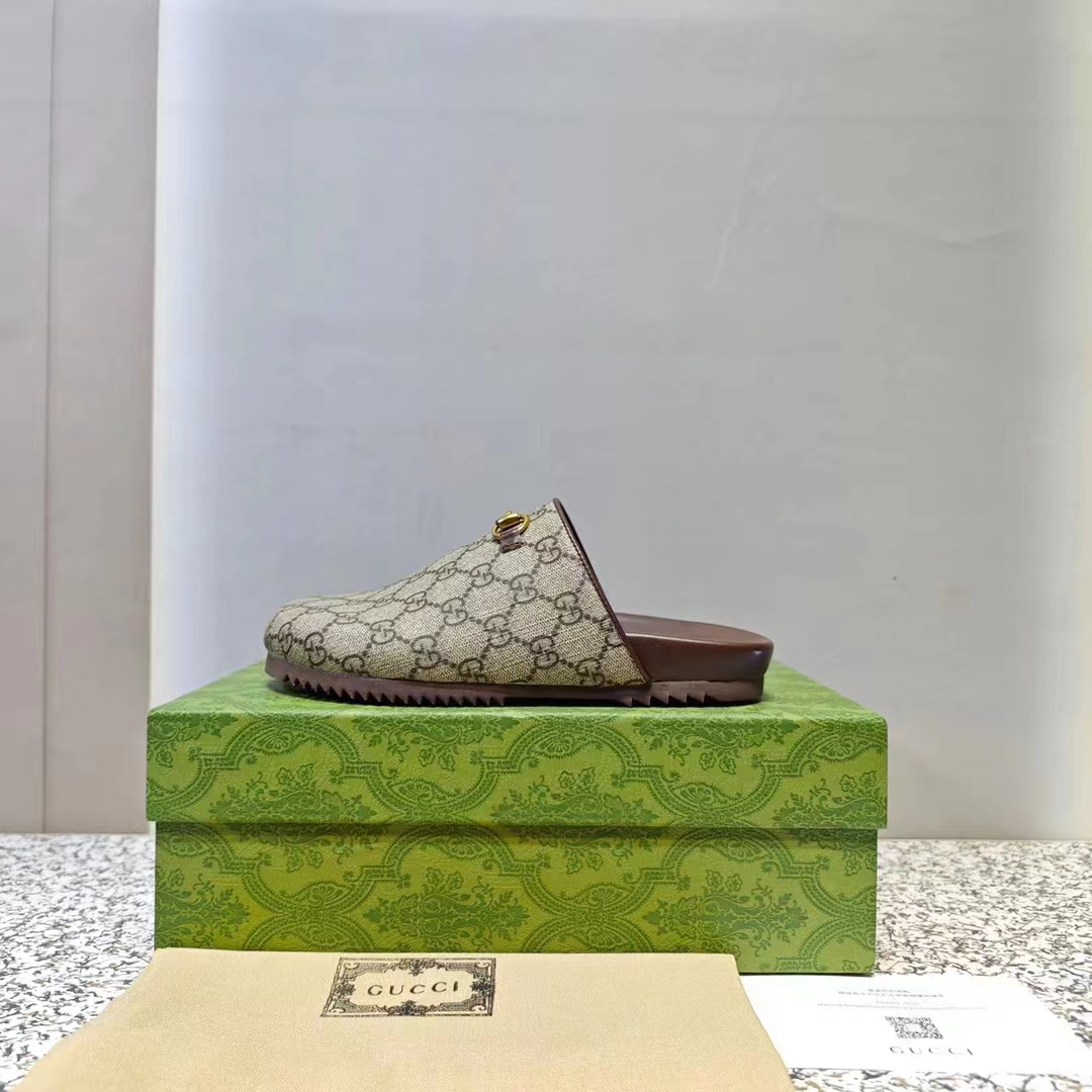 Gucci Unisex Horsebit Slipper Beige Ebony GG Supreme Leather Horsebit Flat 1 CM Heel