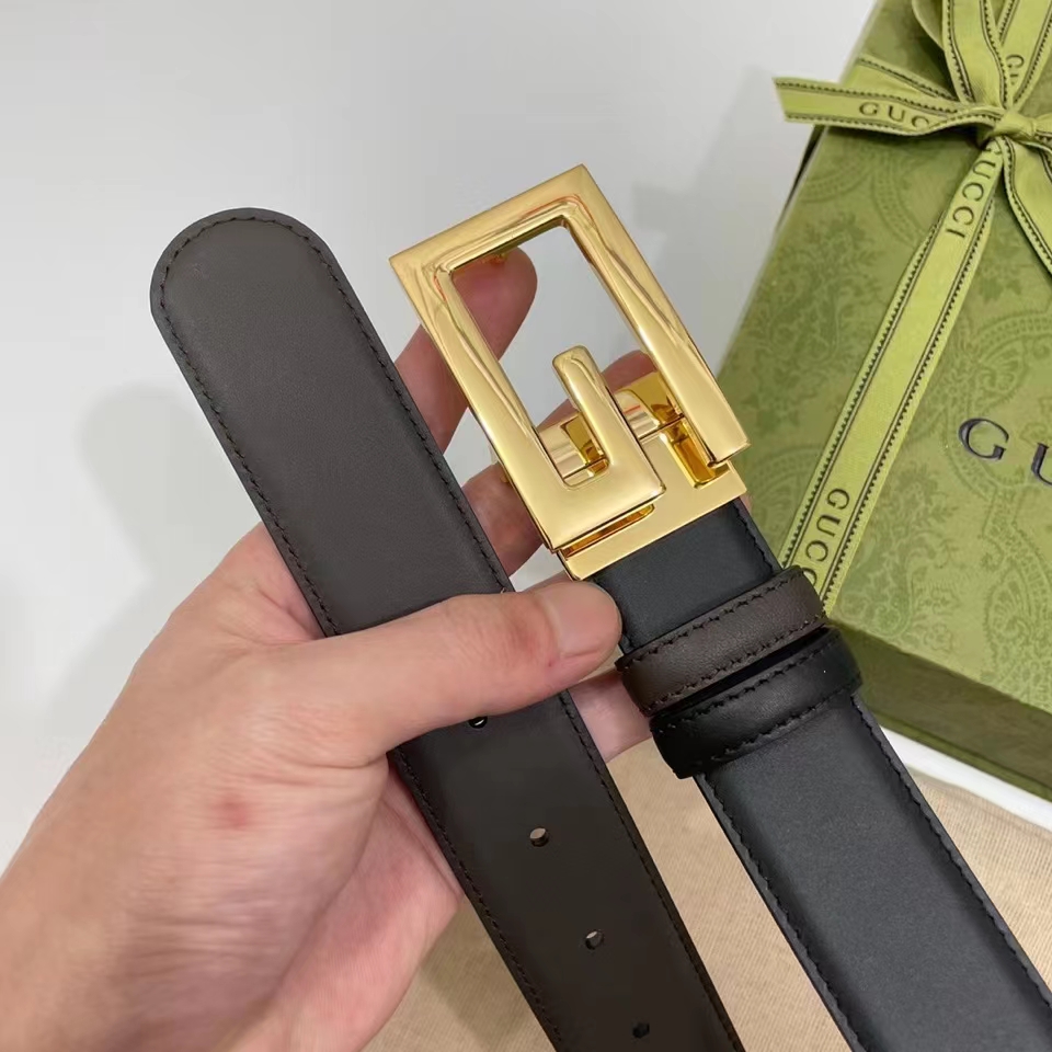 Gucci Unisex Reversible Belt Square G Buckle Black Leather Reverses Brown Leather